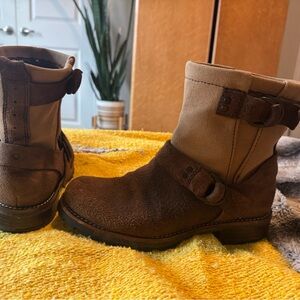 Woolrich Brown and Tan Ankle Boots